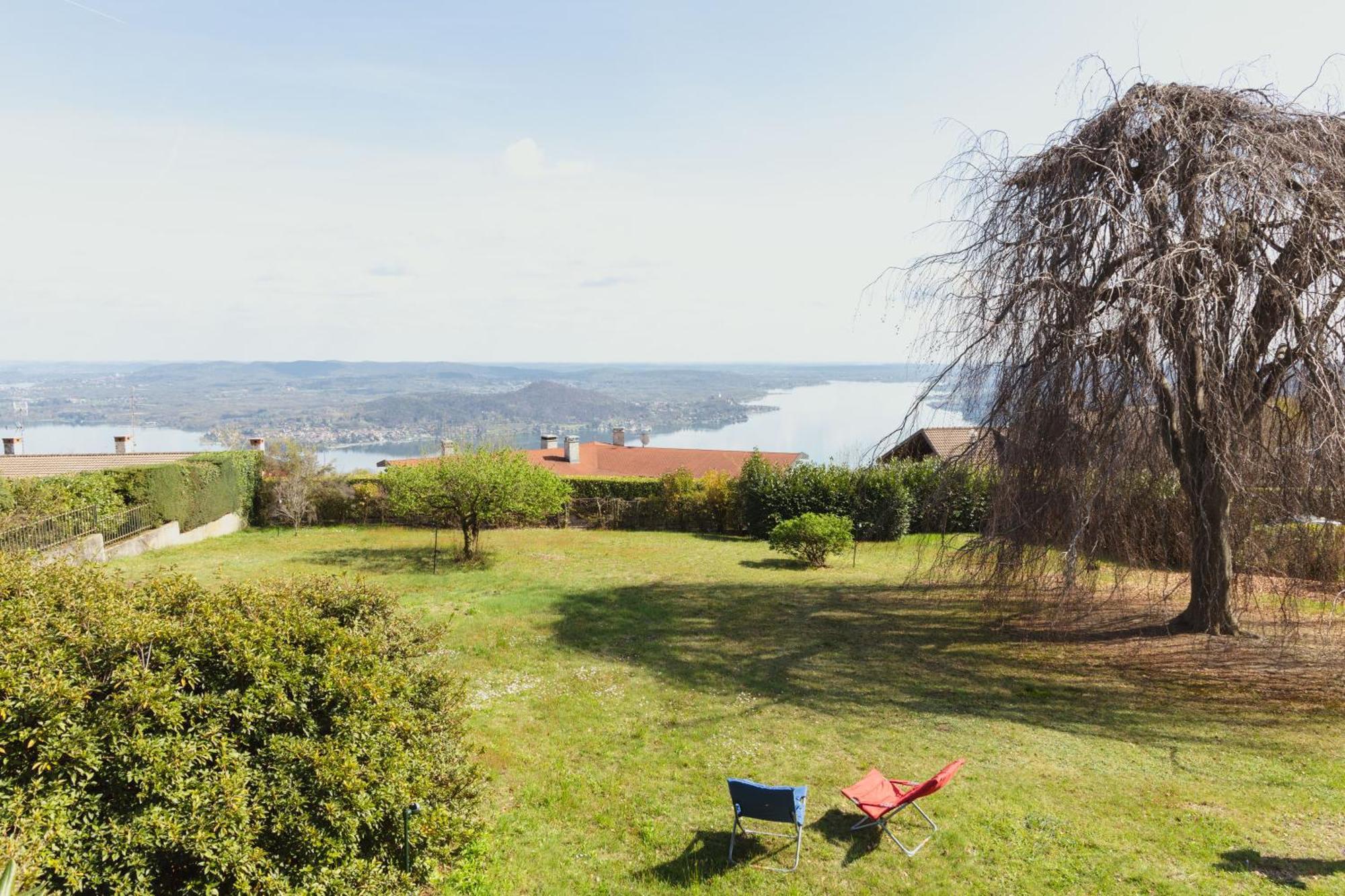 Ferienwohnung Maestrale Nebbiuno Exterior foto
